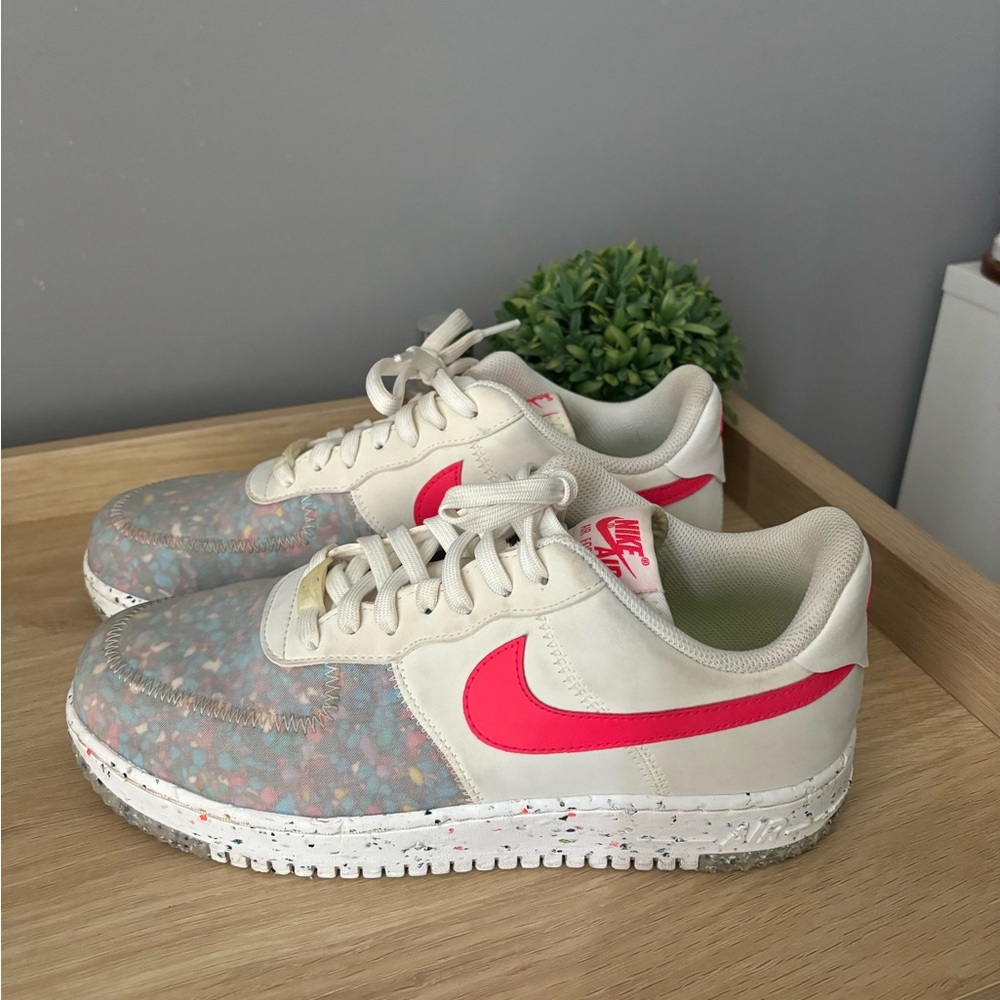 Nike Women’s shoes - Cream and Pink